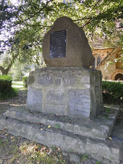 Oorlogsmonument Below