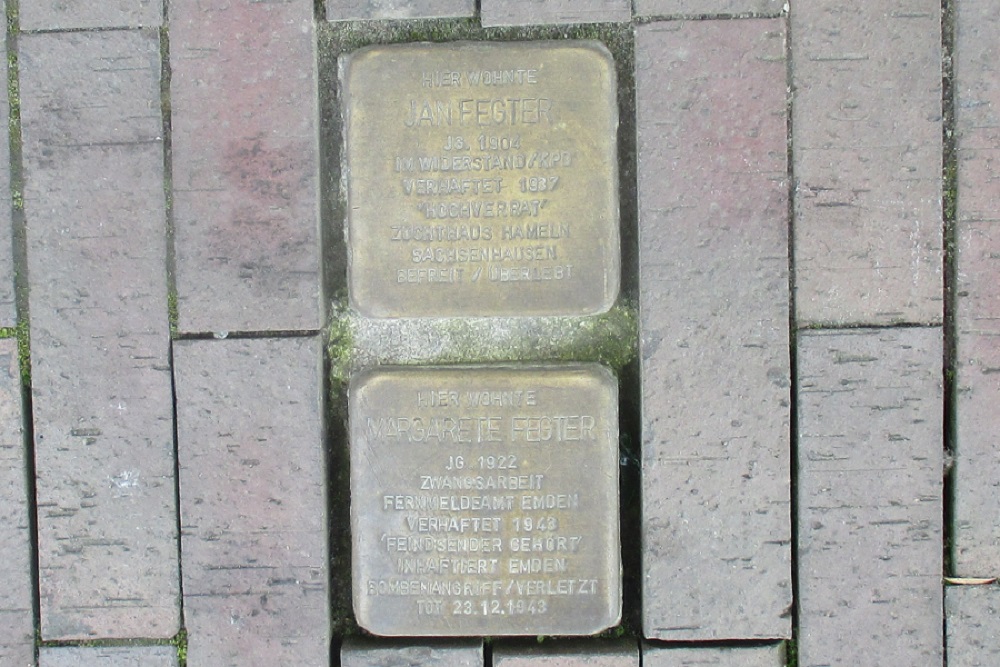 Stolpersteine Neuer Markt 15 #1