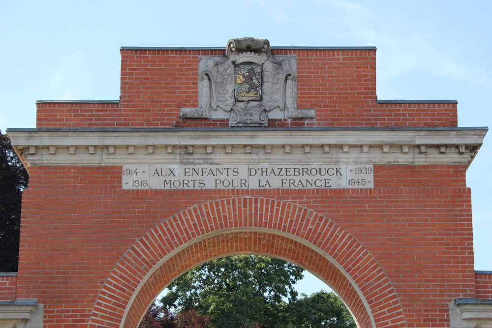 Oorlogsmonument Begraafplaats Hazebrouck	 #2