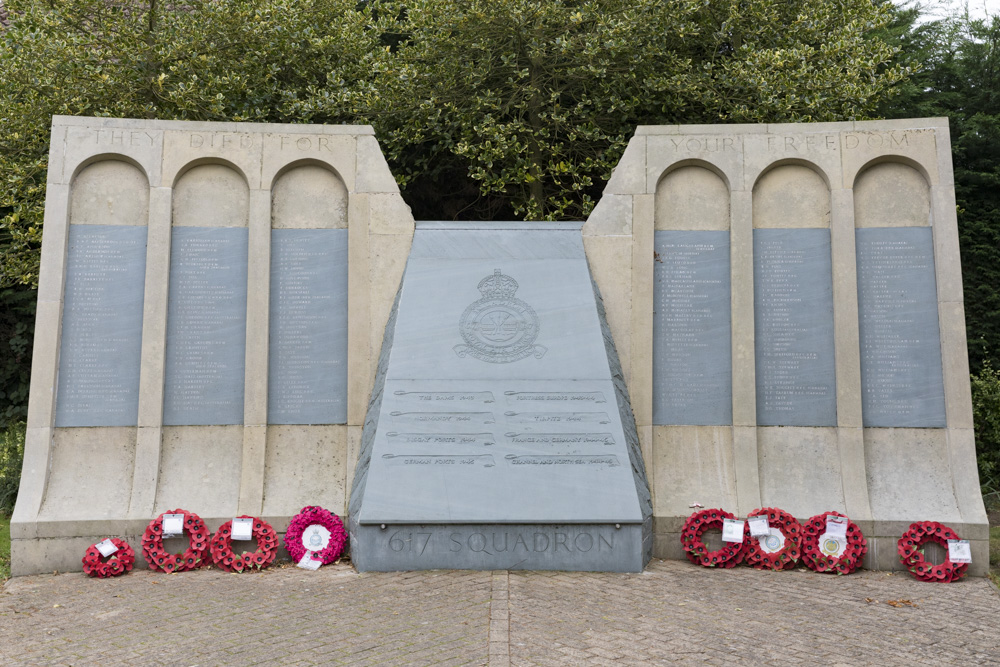 Memorial Fallen 617 Squadron Dambusters #1