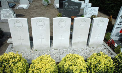 Commonwealth War Graves Roman Catholic Cemetery Eerde #1