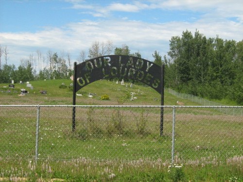 Oorlogsgraf van het Gemenebest Lac la Lonne Our Lady of Lourdes Cemetery