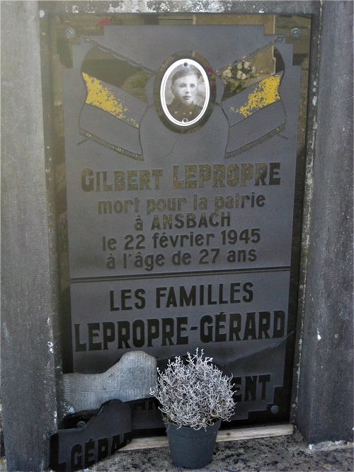 Belgian War Graves Rienne #2