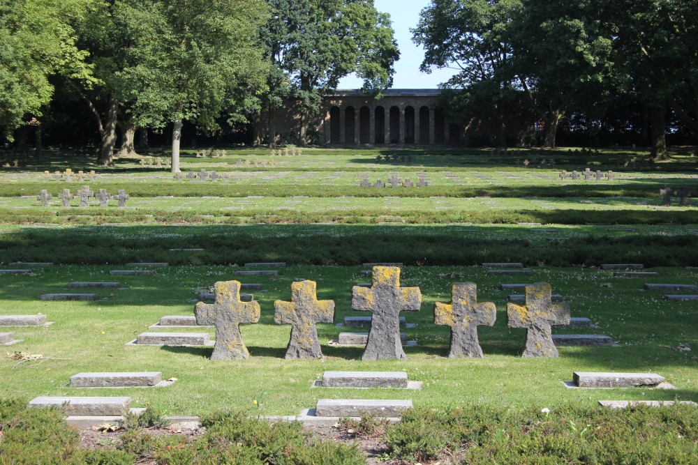 Duitse Oorlogsbegraafplaats Hooglede #2
