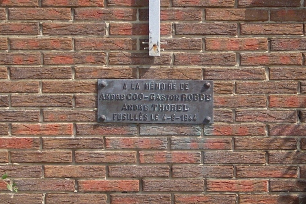 Monument Executed Resistance Fighters Renescure #2