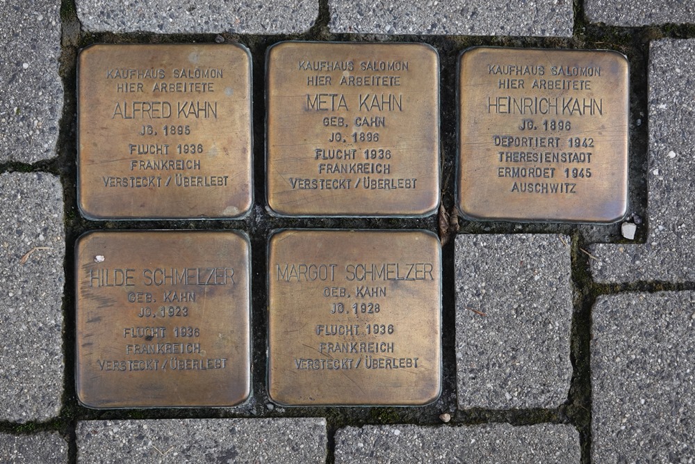 Stumbling Stones Graf Siegfried Straße 39