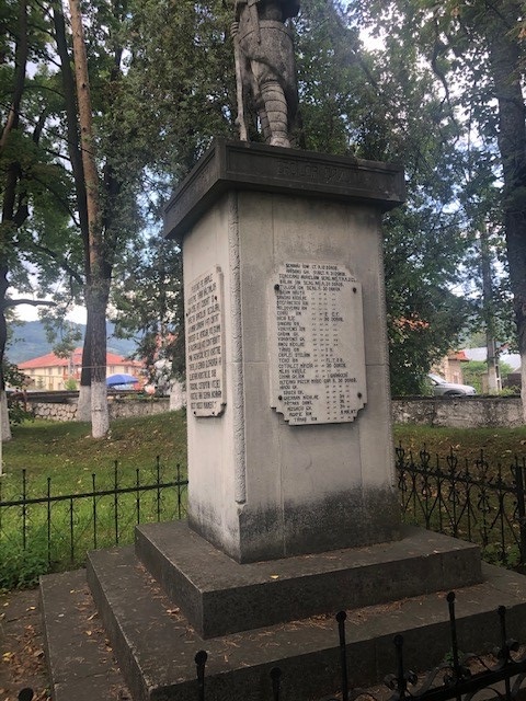Monument voor de Gesneuvelden Helden van de Tweede Wereldoorlog #2