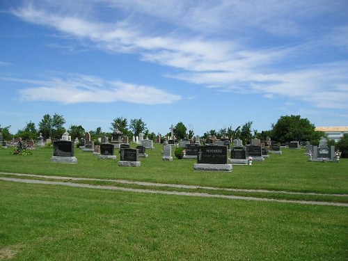 Commonwealth War Grave Saint-Jacques-le-Mineur Cemetery
