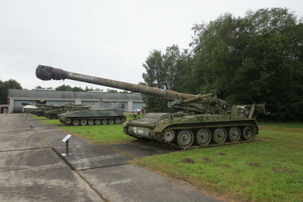 Gunfire Museum herdenkt 170 bominslagen WOII met replica en expo