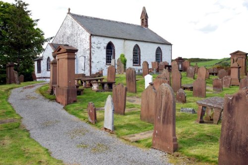 Oorlogsgraf van het Gemenebest Lochrutton Parish Churchyard #1