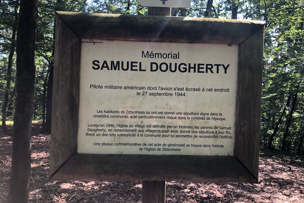 Monument Samuel Dougherty #2