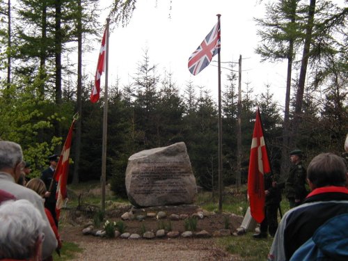 Monument Halifax HAL LK705 #2