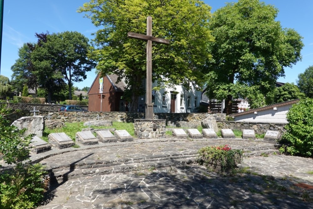 War Memorial Mützenich #2