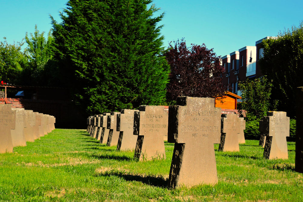 Duitse Oorlogsgraven Neu-Immerath #5