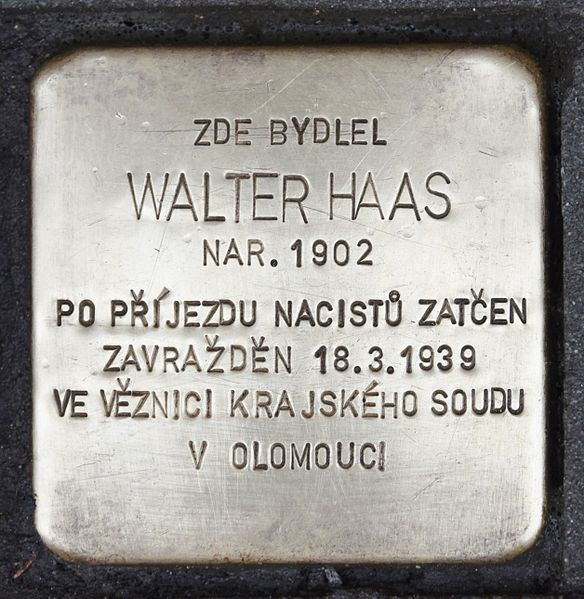 Stolperstein Komenského 917/25