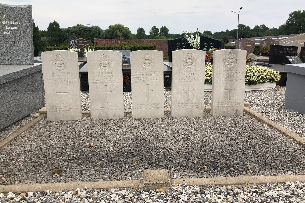 Commonwealth War Graves Bourthes #1