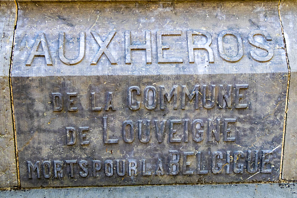 War Memorial Louveigné #2