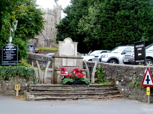 Oorlogsmonument Shirenewton #1