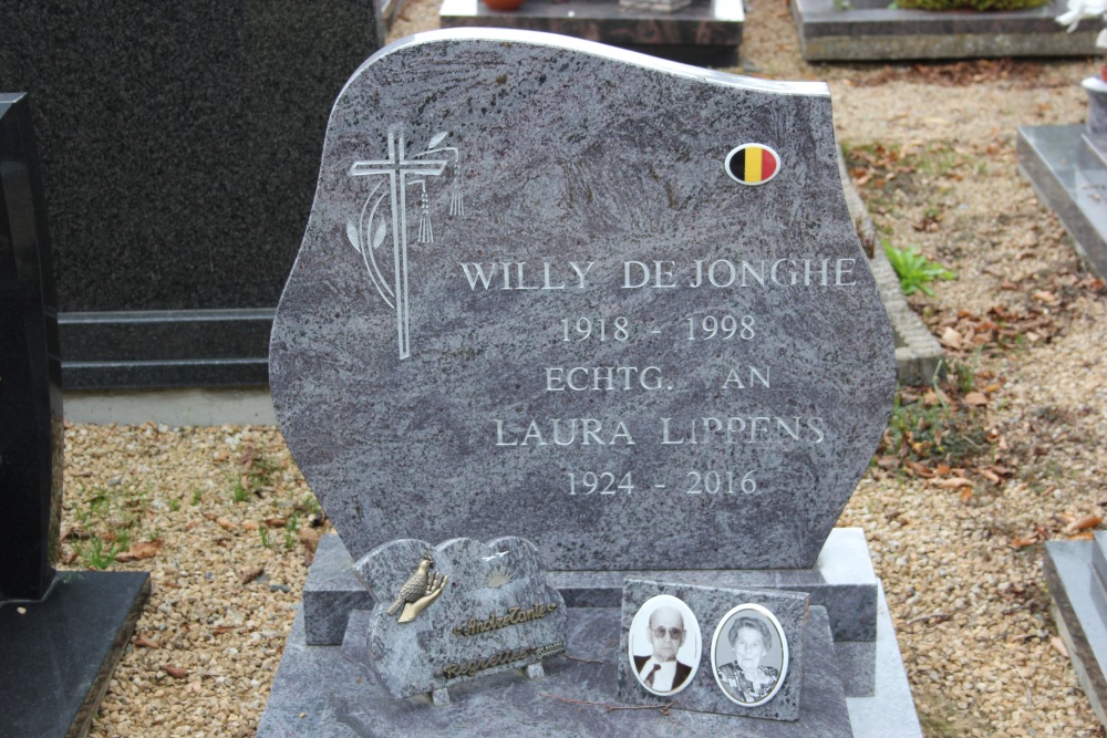 Belgian Graves Veterans Scheldewindeke Cemetery #4