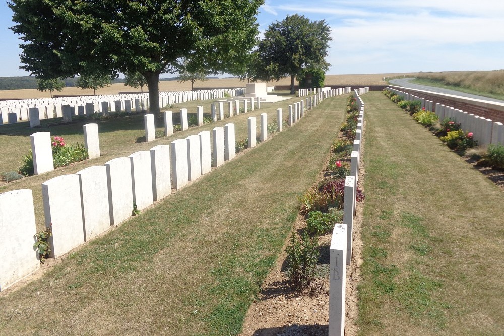 Commonwealth War Cemetery Dantzig Alley #2