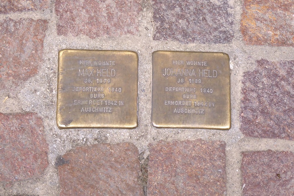 Stolpersteine Marktplatz 8