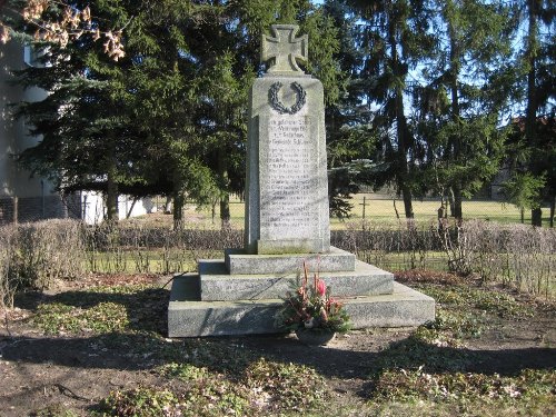 Oorlogsmonument Schnow