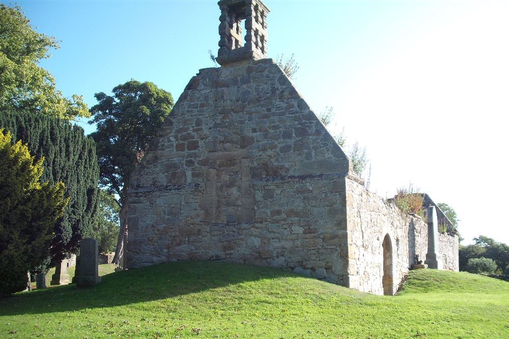 Commonwealth War Grave Newburn Old Churchyard