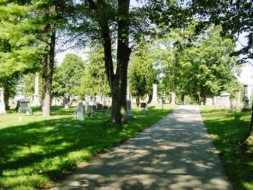 Commonwealth War Graves Ingersoll Rural Cemetery