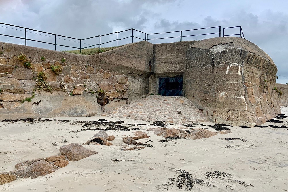 Bunker Type 631b 4.7cm Anti-Tank Gun Casemate