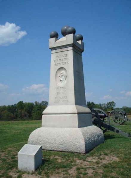 Monument 2nd Maine Artillery - Hall's Battery