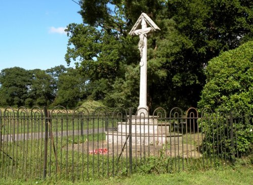 Oorlogsmonument Edwardstone #1