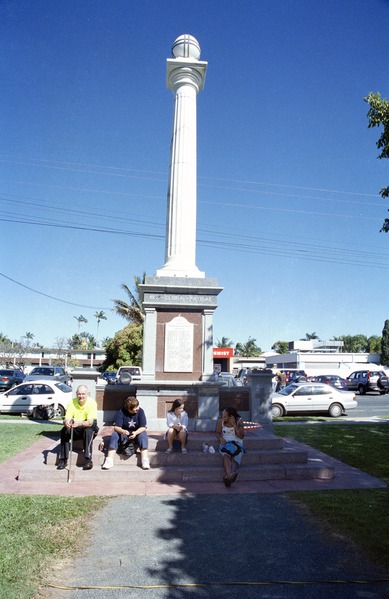 Oorlogsmonument Mackay #1