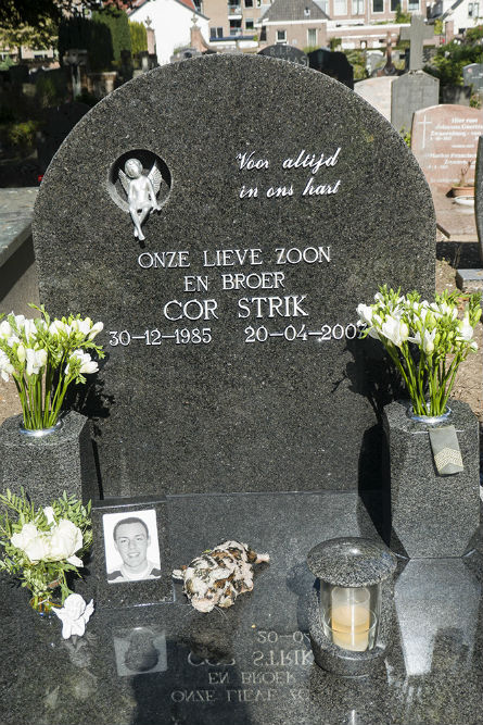 Nederlandse Oorlogsgraven Rooms Katholieke Begraafplaats Amersfoort #3