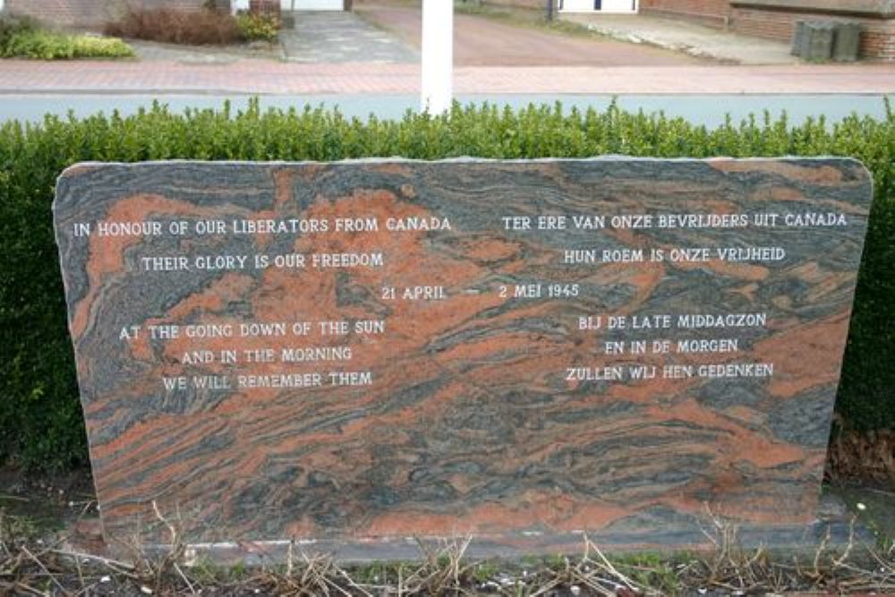 Memorial Canadian Soldiers Holwierde #2