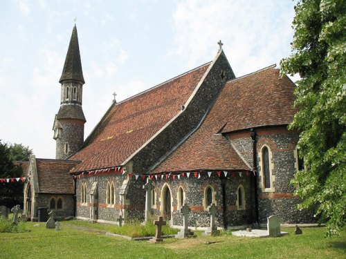 Oorlogsgraven van het Gemenebest St. James the Great Churchyard #1