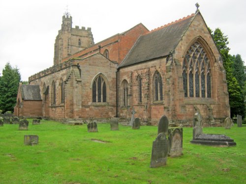 Oorlogsgraven van het Gemenebest St. Chad Churchyard and Extension #1