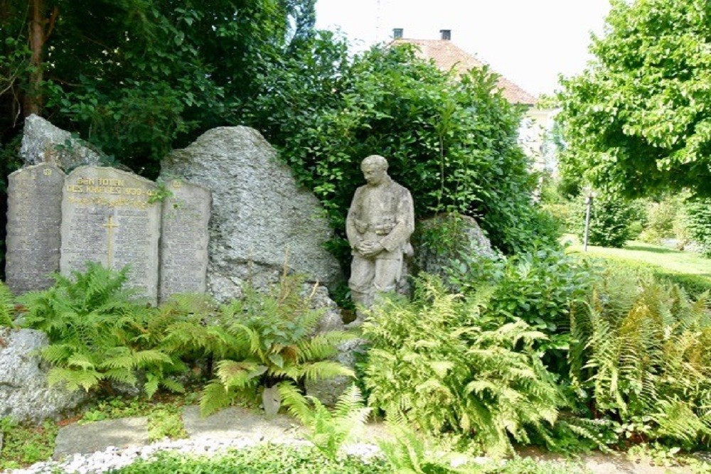 Monument Voor De Soldaten Die Sneuvelden In WO I En WO II Laimnau #1