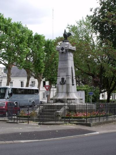 Oorlogsmonument Chinon #1