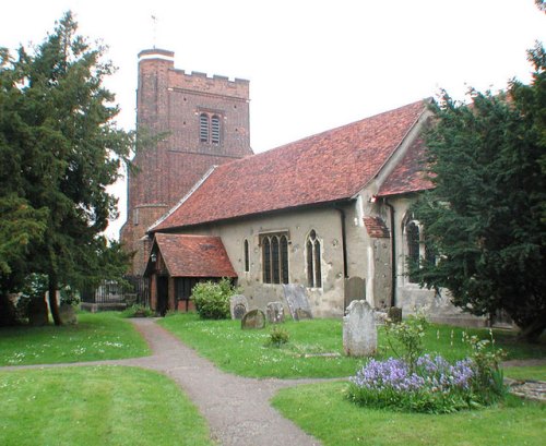 Commonwealth War Graves All Saints Churchyard