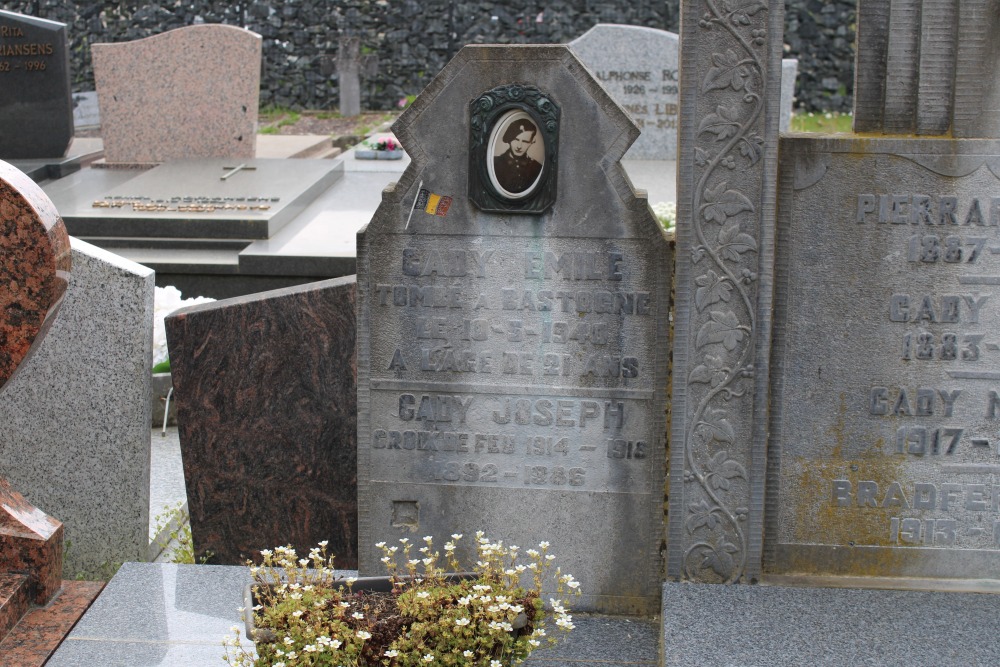 Belgian War Graves Villers-devant-Orval New Cemetery #4