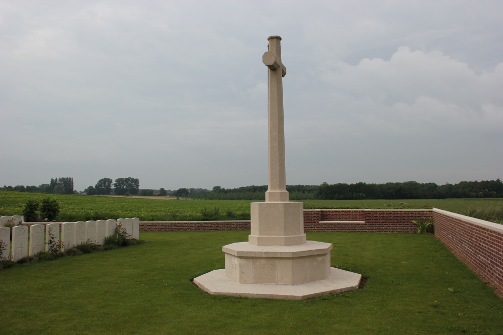 Commonwealth War Cemetery Triangle #2