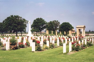 Commonwealth War Cemetery Argenta #1