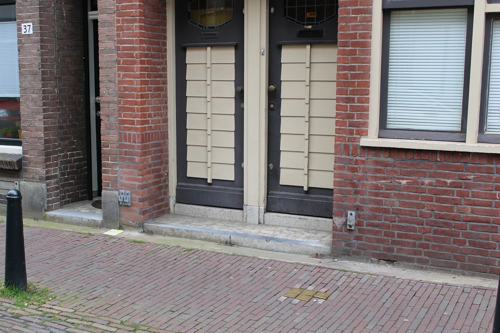 Stumbling Stones Voorstraat 35 #5