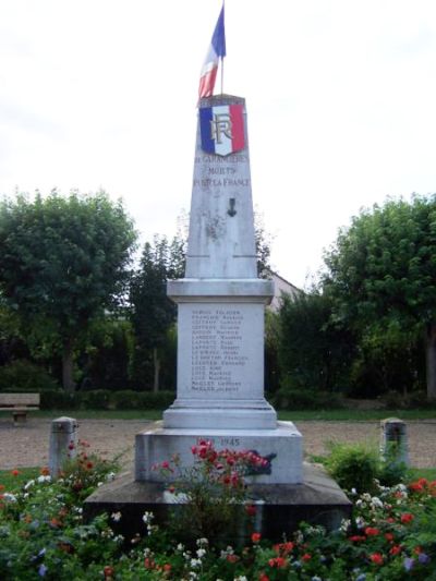 War Memorial Garancières #1