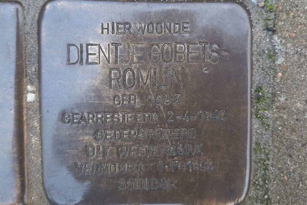 Stolpersteine Veeteeltstraat 104 #4