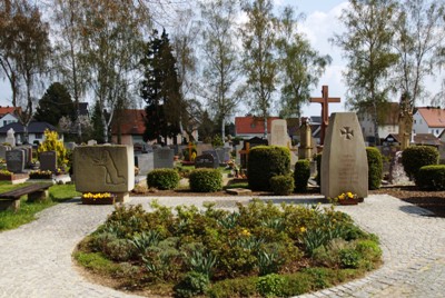 War Memorial Heilsbronn #1