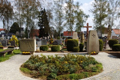 Oorlogsmonument Heilsbronn #1