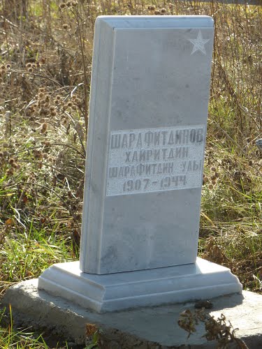 Grave Russian Soldier Tirlyanskiy