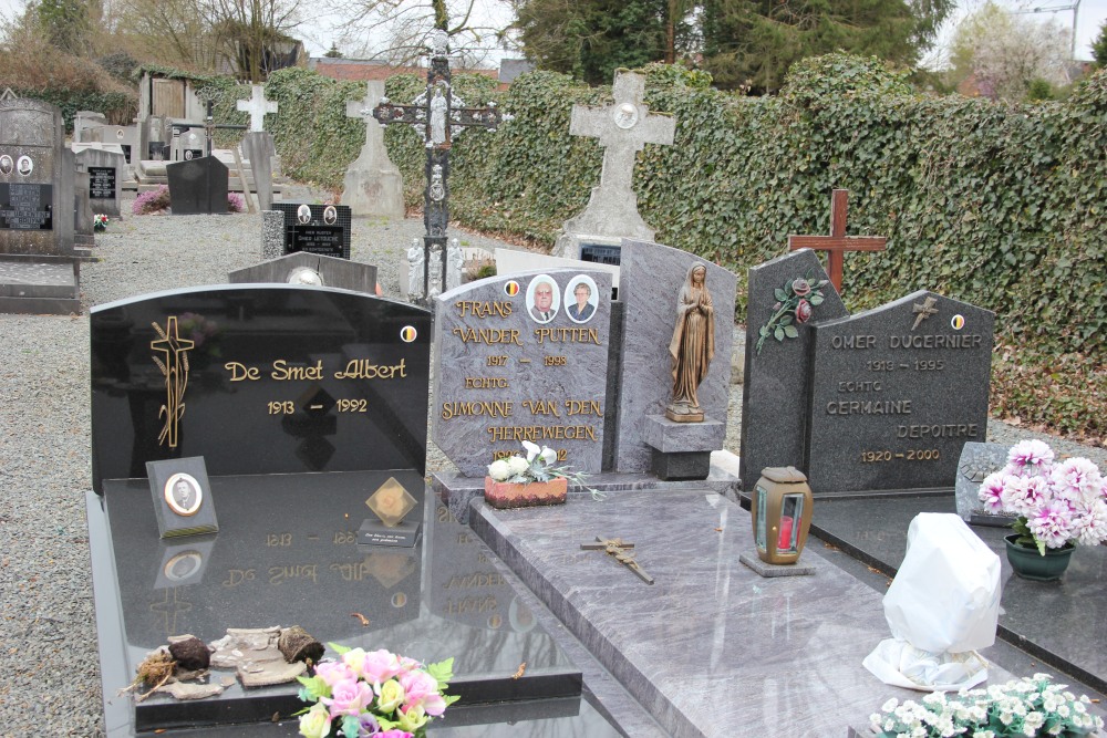 Belgische Graven Oudstrijders Moerbeke