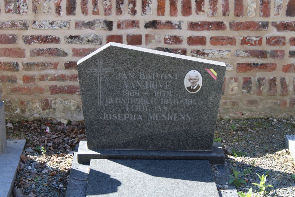 Belgian Graves Veterans Ossel #1